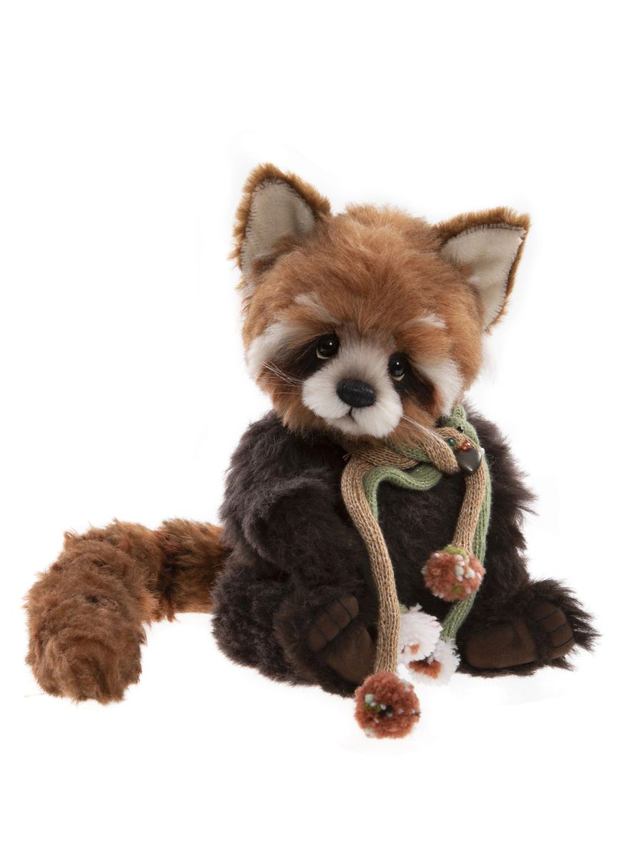 Charlie Bears Apple Pip Stuffed Animal - TheHolidayBarn.com